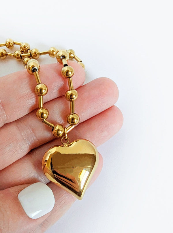 Tarnish Resistant Heart Necklace | Gold