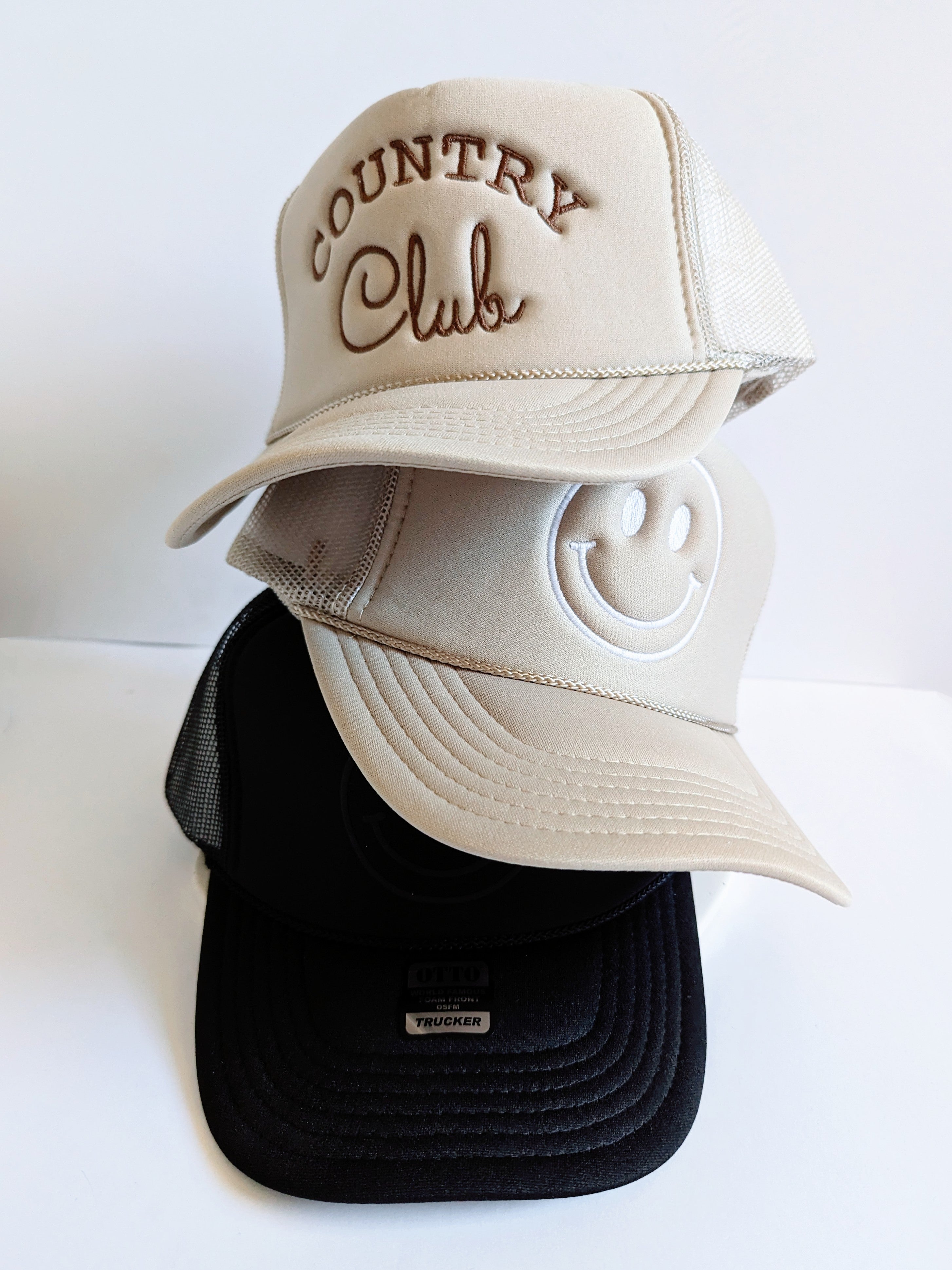 Country Club Trucker Hat | Sand – Nixxen Rayne